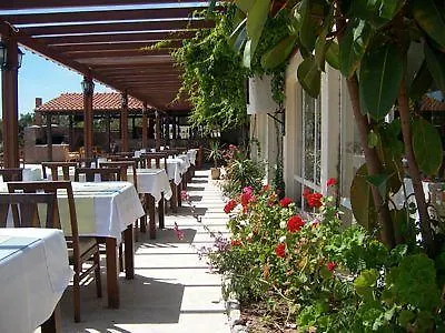 Kivanc Suites 3* יאליקאבאק