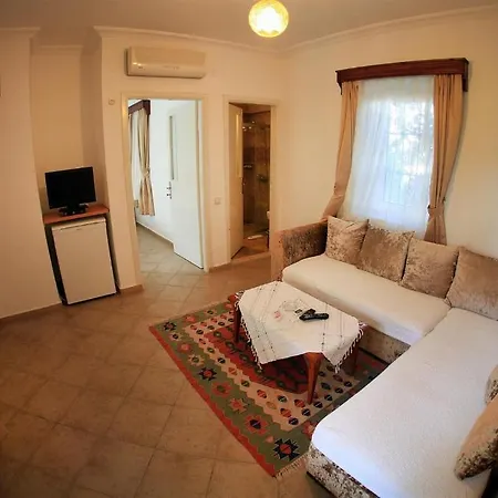 Kivanc Suites יאליקאבאק