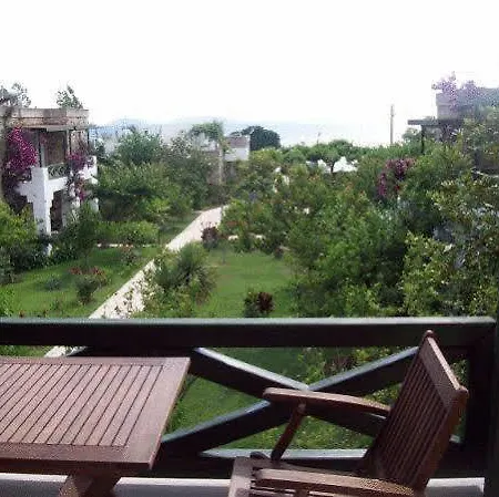 מלון Kivanc Suites