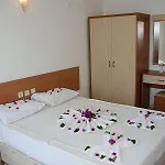 فندق Kivanc Suites يالِكافاك
