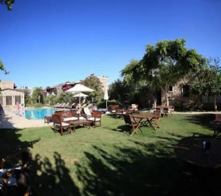 Kivanc Suites Отель 3*