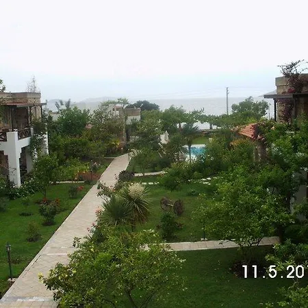 Kivanc Suites Отель 3*