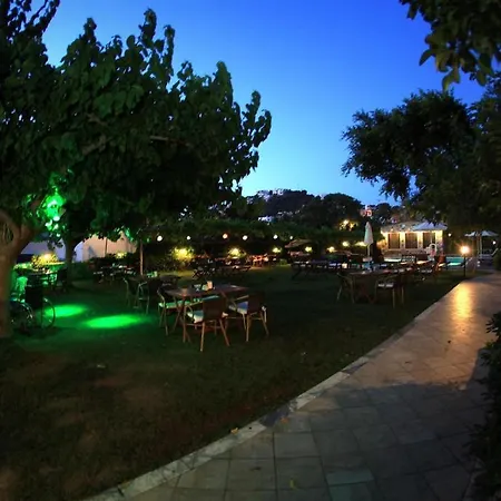 Kivanc Suites Отель