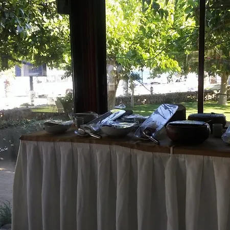 Kivanc Suites Яликовак